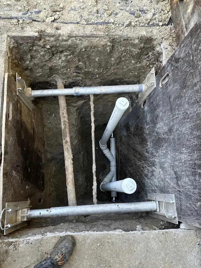 Experienced plumber completing Drain Cleaning work in Fredericksburg